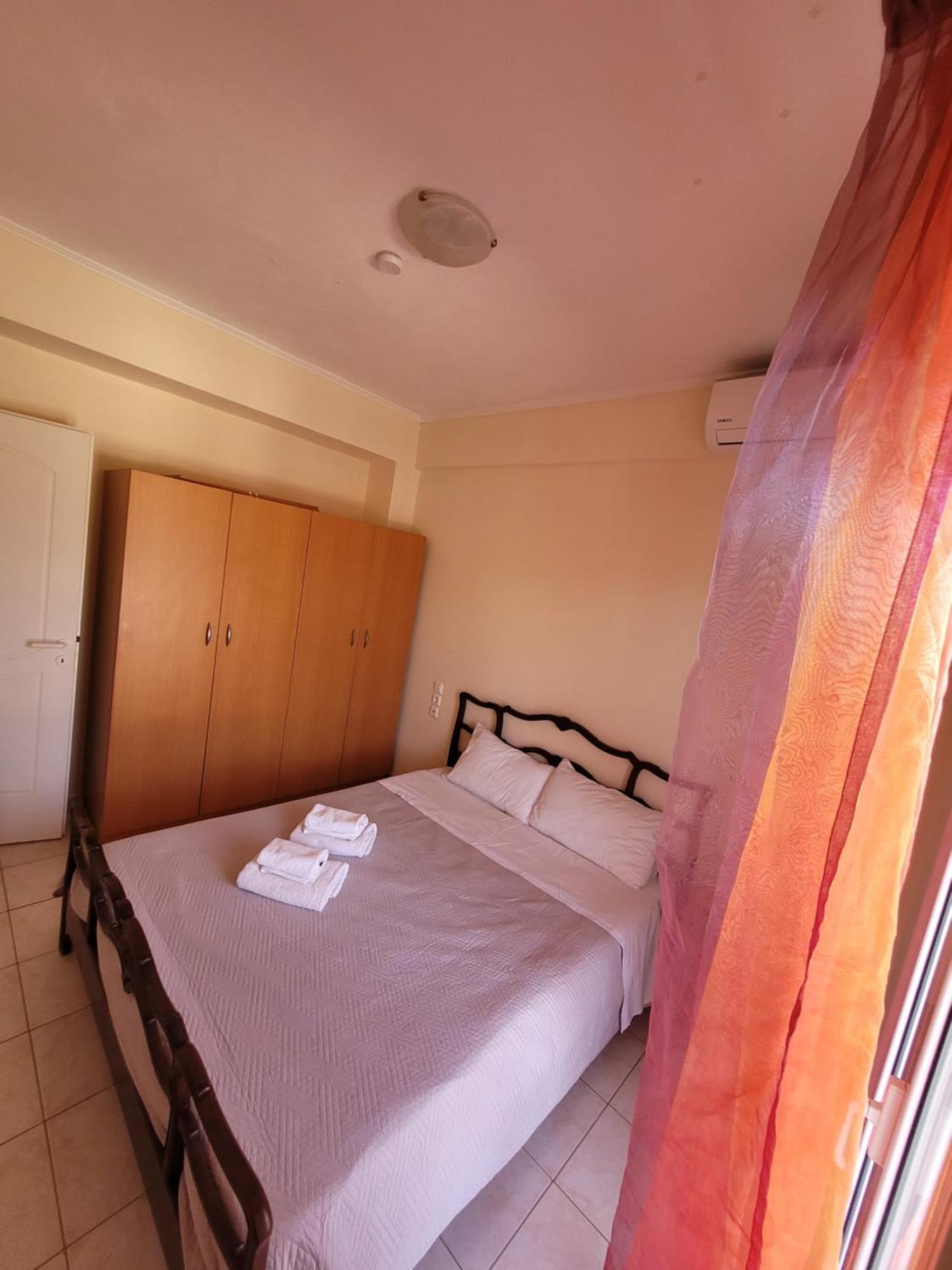 Ostria Seaside Apartments Pátra Kültér fotó