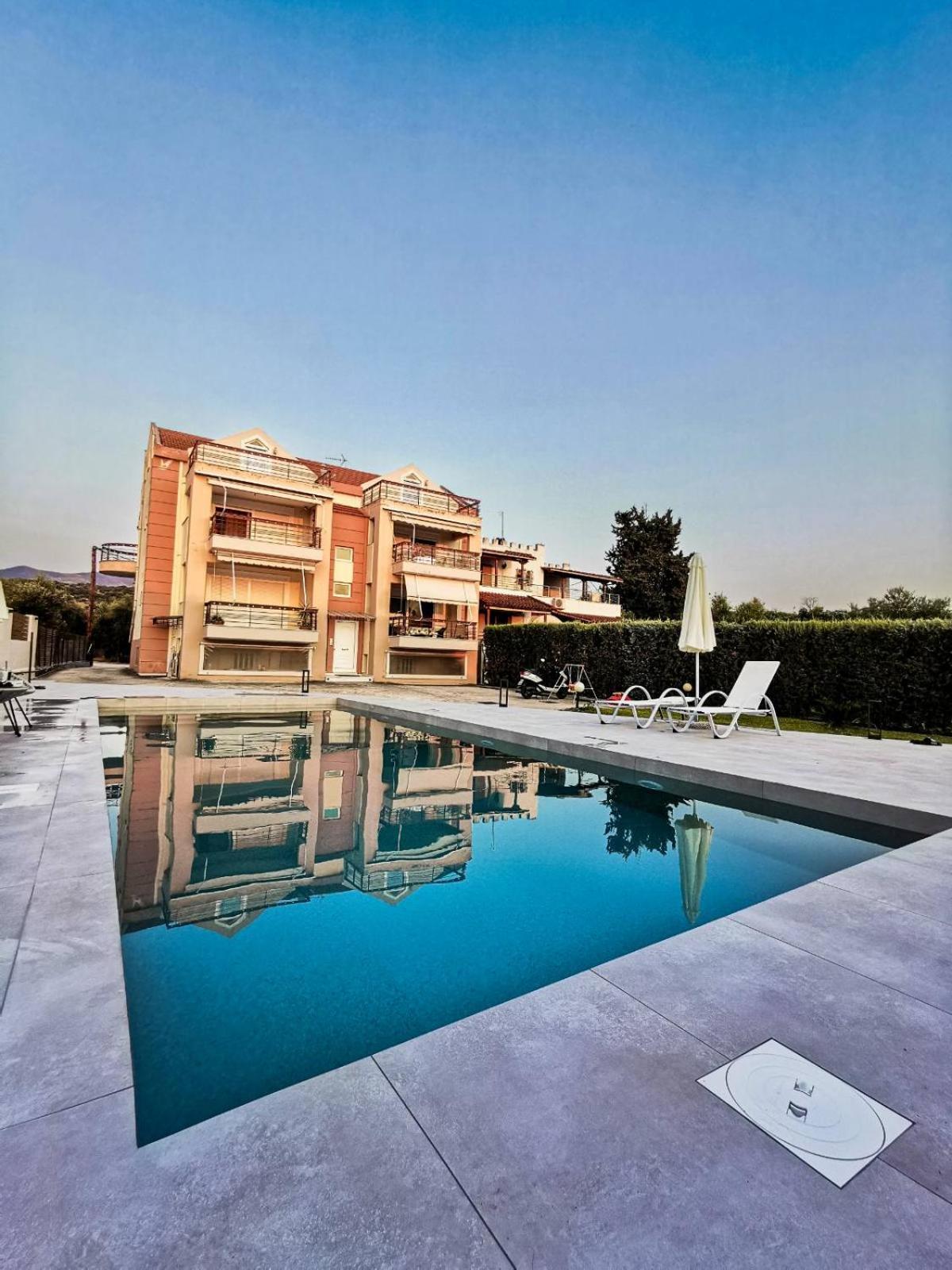 Ostria Seaside Apartments Pátra Kültér fotó